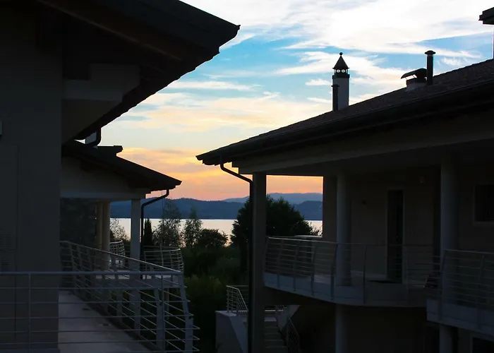 Sky Garda View Lejlighed Sirmione