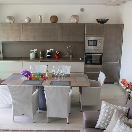 Sky Garda View Apartment Sirmione