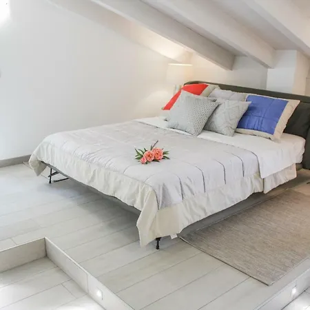 Sky Garda View سيرمِيوني